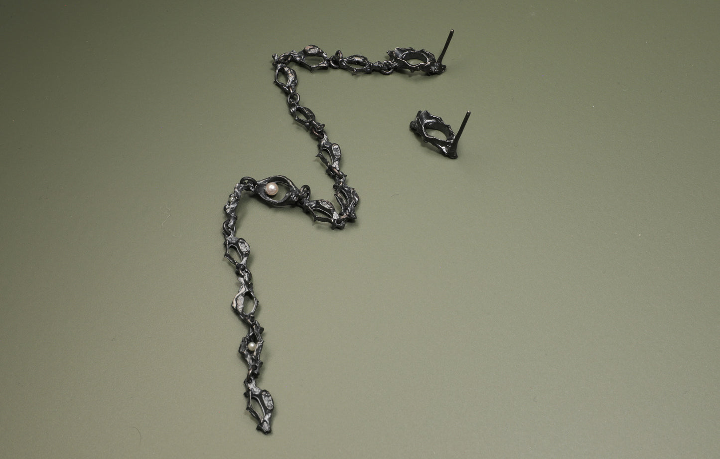 Earring 03